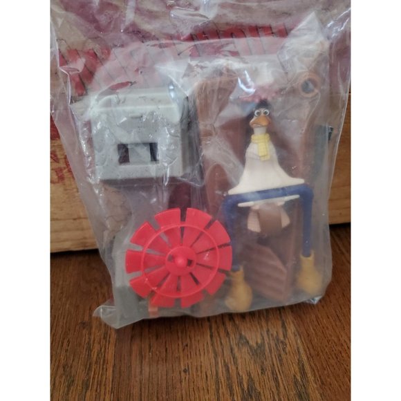 Vtg NEW Burger King Chicken Run #3 Mac's Highwire Act Toy Figure 2000 SEALED - Picture 1 of 4
